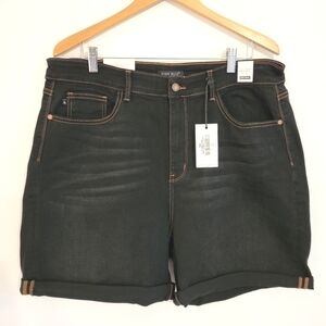 NWT Judy Blue Avery Hi Waist cuffed black denim shorts size 3XL